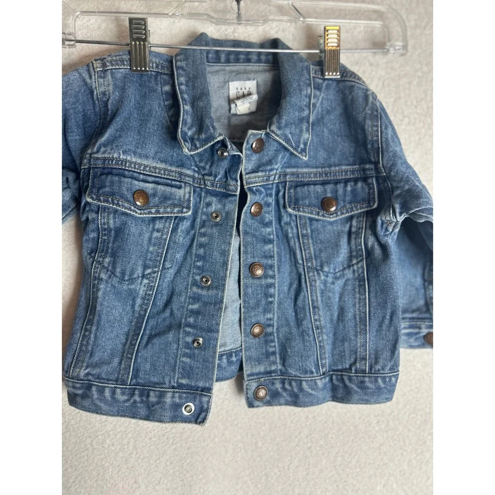 Baby Gap Toddler Denim Jacket Medium Wash Blue Cotton Button Up Size 2T 2 Years